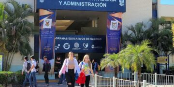 La UAS recibirá el nuevo ciclo escolar con 340 programas educativos; el 80 por ciento de la matrícula cursará programas acreditados y reconocidos por su calidad