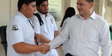 La UAS tiene su propia agenda y no está a la par de los afanes, caprichos y desesperaciones políticas de los diputados que están por dejar su cargo, señala Robespierre Lizárraga