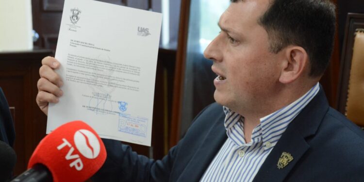 Robespierre Lizárraga pide al Gobernador no haga caso omiso y atienda el llamado del Presidente López Obrador a llegar a una reconciliación con la UAS, apegado a la legalidad