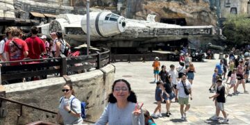 Delia Mayrén, alumna del Centro de Estudio de Idiomas Culiacán de la UAS, participó con éxito en el Disney Cultural Exchange Programs, en Orlando