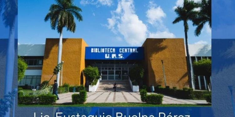 Delia Mayrén, alumna del Centro de Estudio de Idiomas Culiacán de la UAS, participó con éxito en el Disney Cultural Exchange Programs, en Orlando