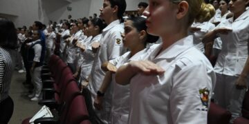 El sinaloense y estudiante de Gastronomía de la UAS, Marco Verde; da golpe de autoridad en debut olímpico.