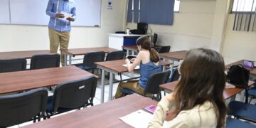 Incentivando y motivando la curiosidad científica de los estudiantes, se realizó la edición 17 del Concurso Nacional de Talentos de Física