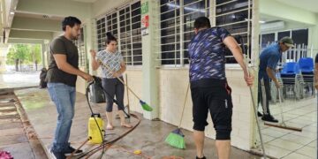 Como parte de Reto Mejora, inicia la Facultad de Arquitectura de la UAS jornada de limpieza en sus instalaciones para recibir el nuevo ciclo escolar