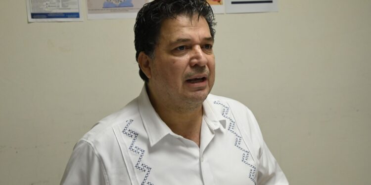 Para evaluar los avances doctorales, la Facultad de Ciencias de la Educación de la UAS realizó el coloquio de investigación educativa