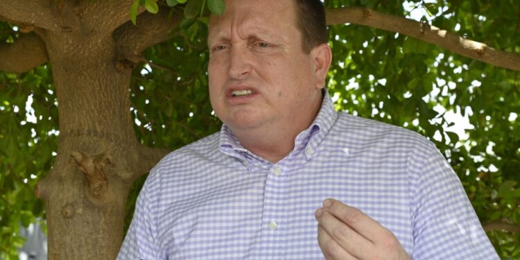 Recomienda especialista a Claudia Sheinbaum que no haya extremización de la política; que ésta sea de izquierda sin destruir mercados