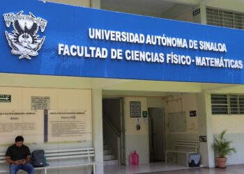Egresado de la Facultad de Ciencias Físico Matemáticas de la UAS brinda charla sobre Particiones cíclicas por intervalos y la transformada de Markov