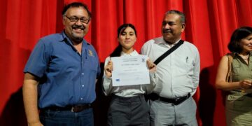 Egresado de la Facultad de Ciencias Físico Matemáticas de la UAS brinda charla sobre Particiones cíclicas por intervalos y la transformada de Markov
