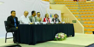 En nada abonan las desafortunadas expresiones del Gobernador sobre el atentado contra Arnoldo Valle; son terribles y graves, advierte Robespierre Lizárraga