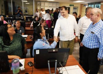 Forjando identidad y pertenencia institucional, autoridades universitarias reciben a estudiantes de nuevo ingreso a la Facultad de Arquitectura y Diseño Mazatlán