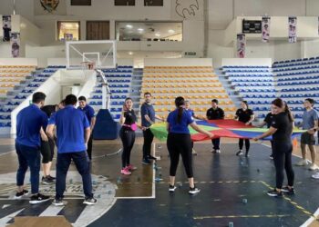 Entregan reconocimiento al profesor universitario César Alberto Domínguez, en el marco del Día Internacional del Orgullo LGBT