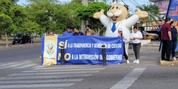 Jóvenes graduados de la Facultad de Derecho Culiacán, le hacen un llamado enérgico al Gobierno del Estado y le solicitan respeto a la Autonomía de la Universidad que tanto ha costado construir