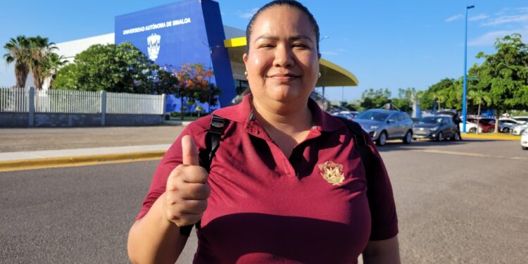 Jóvenes graduados de la Facultad de Derecho Culiacán, le hacen un llamado enérgico al Gobierno del Estado y le solicitan respeto a la Autonomía de la Universidad que tanto ha costado construir