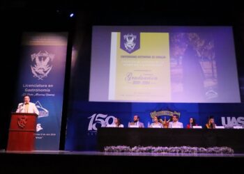 Comprometidos con una sociedad más saludable, egresan 160 estudiantes de la Licenciatura en Nutrición de la UAS, Generación 2020-2024