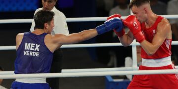 El sinaloense y estudiante de Gastronomía de la UAS, Marco Verde; da golpe de autoridad en debut olímpico.