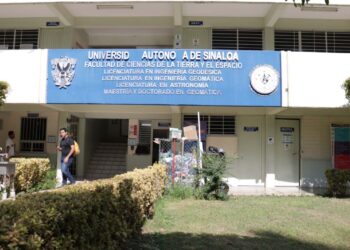 La UAS capacita a dos jóvenes estudiantes que representarán a México en la Olimpiada Latinoamericana de Astronomía y Astronáutica 2024