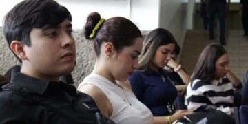 En el marco del 42 aniversario de la Dirección General de Bibliotecas, la UAS realizó la presentación del libro “Del sueño a la pesadilla americana”