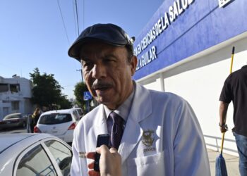 Carlos Fernando Corona Sapiens, un referente médico que inspira de corazón y gratitud a decenas de generaciones en la UAS