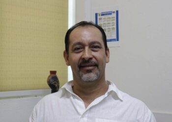 Enrique Ibarra, miembro del Centro de Innovación y Desarrollo Educativo de la UAS, recibe el Reconocimiento Investigador Consolidado 2024