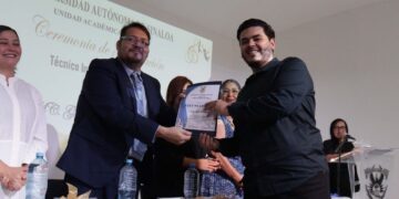 Con gran éxito se gradúan las generaciones 2020-2024 de la Licenciatura en Artes Escénicas y la 2021-2024 de la Carrera Técnico Instructor en Música