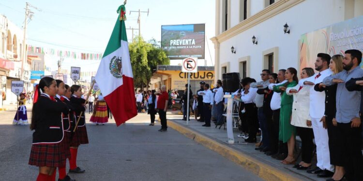 Con desfile y acto cívico, conmemoran en Elota el Día de la Revolución Mexicana