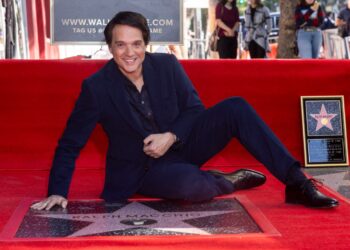Ralph Macchio, protagonista de ‘Karate Kid’ y ‘Cobra Kai’, recibió su estrella en el Paseo de la Fama de Hollywood