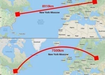 Experto de la Universidad Aeronáutica de Querétaro explica a estudiantes de la UAS por qué las rutas de los aviones son curvas y no rectas