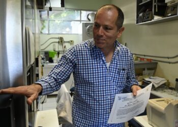 Investigador de la UAS es reconocido por la Universidad Autónoma de Coahuila por su contribución a creación de su Licenciatura en Física