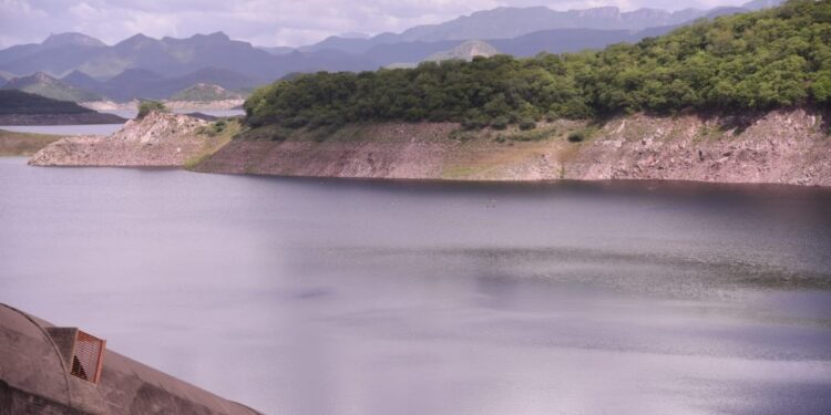 Exhorta investigador a la población y sectores productivos a cuidar el recurso hídrico, ante el déficit de almacenamiento de agua en Sinaloa