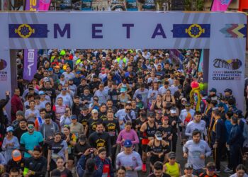«Este Maratón es paz», Rocha Moya da el banderazo de salida del Maratón Internacional de Culiacán 2025