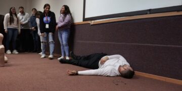 Estudiantes de la Facultad de Enfermería de la UAS participaron en el Curso de Instructores en Primera Respuesta, para atender y manejar urgencias