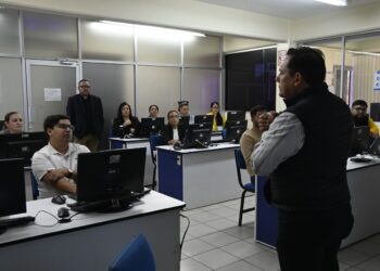 Al ser una herramienta clave para la educación, capacitan a docentes de la Facultad de Ciencias de la Tierra y el Espacio sobre la plataforma Moodle