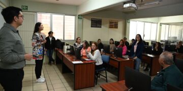 Bienestar Universitario brinda a docentes de la Preparatoria Augusto César Sandino taller para atender y apoyar a alumnos con ansiedad y depresión