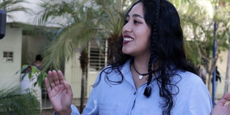 Ángeles Hareth, estudiante de la Universidad Autónoma Metropolitana, agradece a la UAS el conocimiento adquirido tras hacer estancia académica