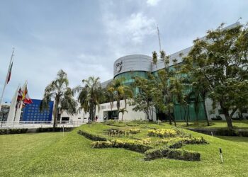 Habilitan mecanismo para hacer donaciones voluntarias a los funcionarios universitarios que acordaron pago tras suspensión de procesos judiciales; dicho recurso irá a las arcas de la UAS, resalta abogado