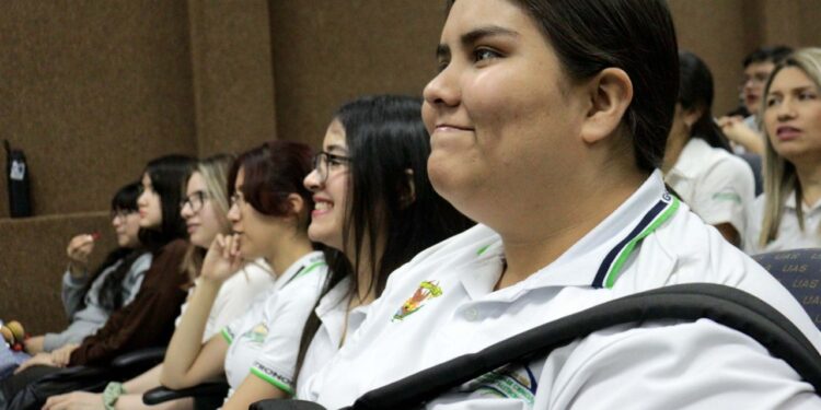 Bienestar Universitario pone en marcha en la Facultad de Ciencias de la Nutrición y Gastronomía conferencias por el Día Mundial de la Naturaleza