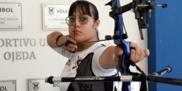 Alison Romero, de la Academia de Tiro con Arco de la UAS, logró por segundo año consecutivo su clasificación a los Juegos Nacionales CONADE