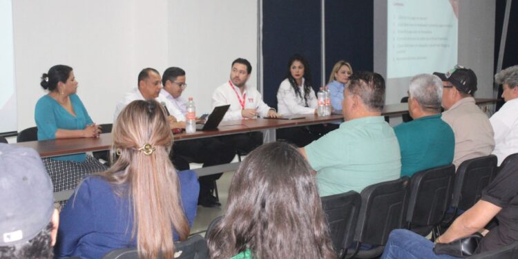 La UAS, a través de la Dirección de Prestaciones Sociales, revisa junto con el INFONAVIT los créditos de las y los trabajadores para brindarles beneficios