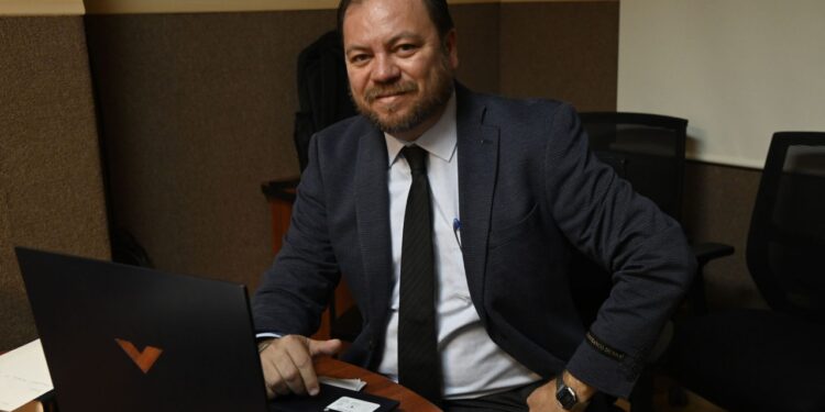 Jornada de elección de la persona Titular de la Rectoría lleva un avance general de entre un 90 y 95 por ciento; la comunidad ha acatado los lineamientos que estipula la Ley Orgánica