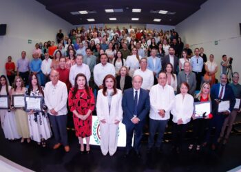 COBAES reconoce la vocación y excelencia de sus docentes con el “Mérito Docente 2025”