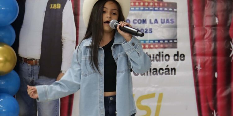 Realizan en el Programa Infantil Sabatino de Inglés del Centro de Estudio de Idiomas la etapa interna del Primer Concurso Estatal Brillando con la UAS