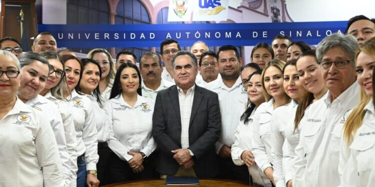 En el marco del Día del Trabajo, el Rector Jesús Madueña Molina refrenda su compromiso y agradecimiento con la gran base trabajadora de la UAS