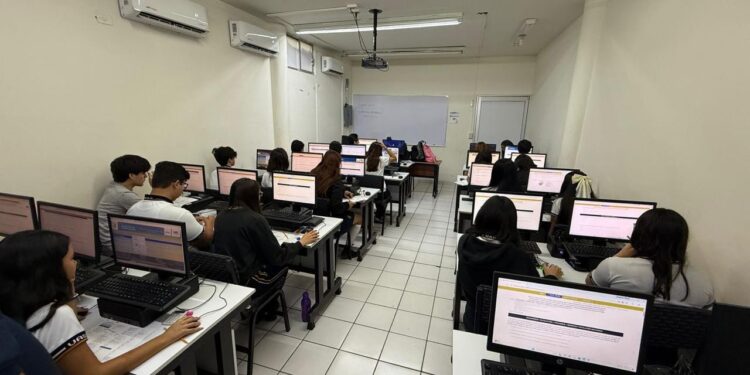 Mil 214 estudiantes de las prepas de la UAS participan de manera virtual, en la edición 42 del Concurso Académico Rafael Buelna Tenorio