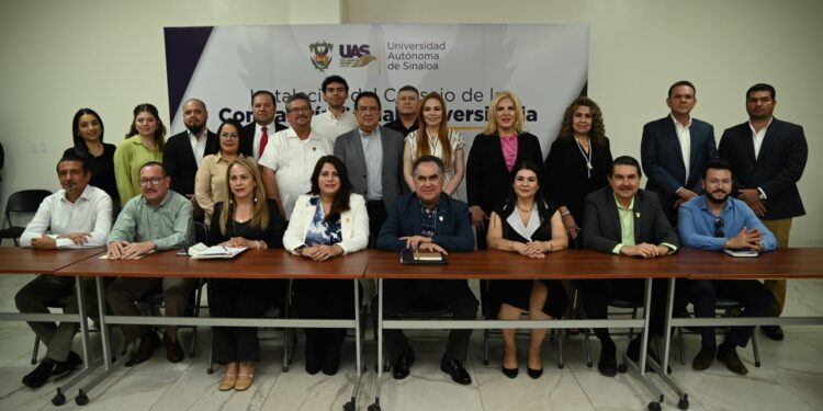 Con pasos firmes en materia de vinculación con sectores sociales, y productivos, Rector Jesús Madueña Molina, al declarar instalado formalmente el Consejo de la Contraloría Social Universitaria