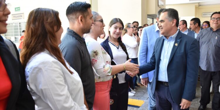 Inaugura el Rector Jesús Madueña Molina espacios habilitados para docentes y administrativos de la FCA y reitera su compromiso de mantener y mejorar los ambientes laborales de la comunidad universitaria