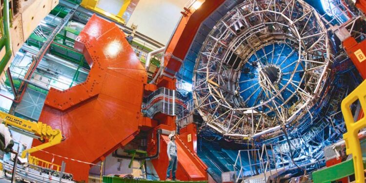 Investigadores de la UAS ganan el Premio Breakthrough 2025 en Física Fundamental, el reconocimiento científico más importante del mundo