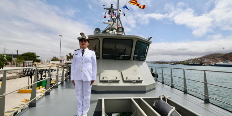 «La Marina Armada es sinónimo de soberanía nacional»: Gobernador Rocha en la conmemoración del Día de la Marina