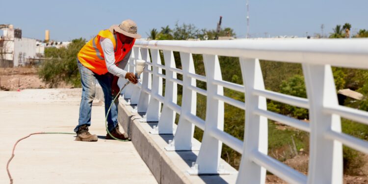 El puente Santa Fe será circuito facilitador y descongestionador de tráfico, señala Rocha, al supervisar avances de obra