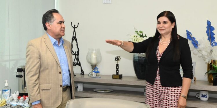 Al reiterar el sentido humanista de la UAS, la doctora Sofia Ángulo Olivas rindió protesta en la Unidad de Bienestar Universitario