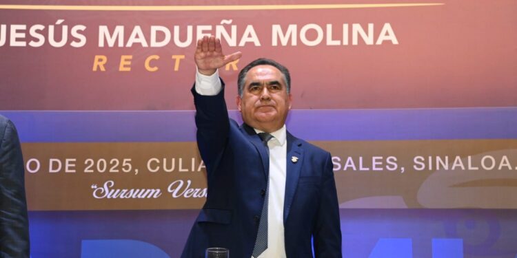 El Dr. Jesús Madueña Molina rinde su 4to. Informe de Labores y asume segundo periodo como Rector de la UAS 2025-2029 destacando el humanismo y la unidad